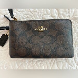 Coach Double Corner-Zip Wristlet